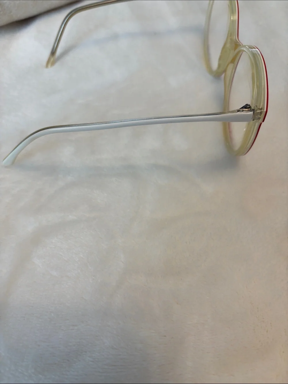 Vintage Women's Red Round Fashion Eyeglasses Oh la la!